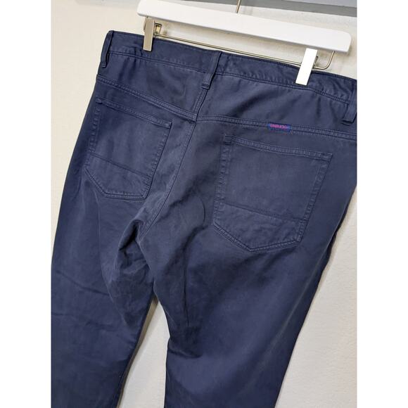 UNTUCKit Straight Fit Navy Blue Flat Front Casual Work Pants Mens Size 34 x 32 - Picture 7 of 8
